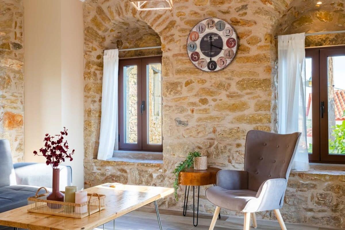 Mantineia Stone Villa-An Ethereal Getaway Megali Mantineia Kültér fotó
